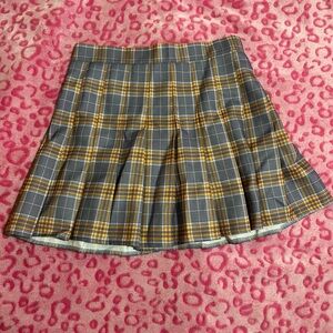 Chic Plaid Mini Skirt in Gray, Blue, and Yellow